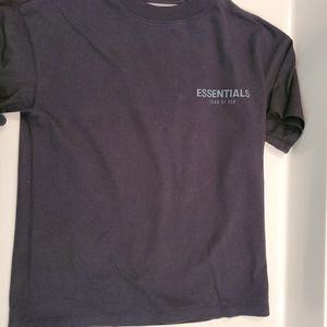 Authentic ESSENTIALS FEAR of God Size 10 Black shirt